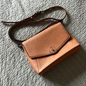 Kelly & Katie cognac crossbody